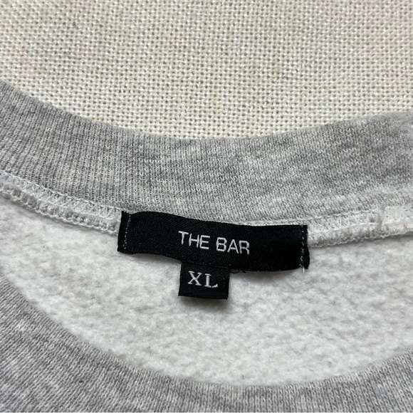 The Bar Varsity Sweatshirt Crewneck Light Heather Grey Chocolate - Picture 12 of 13